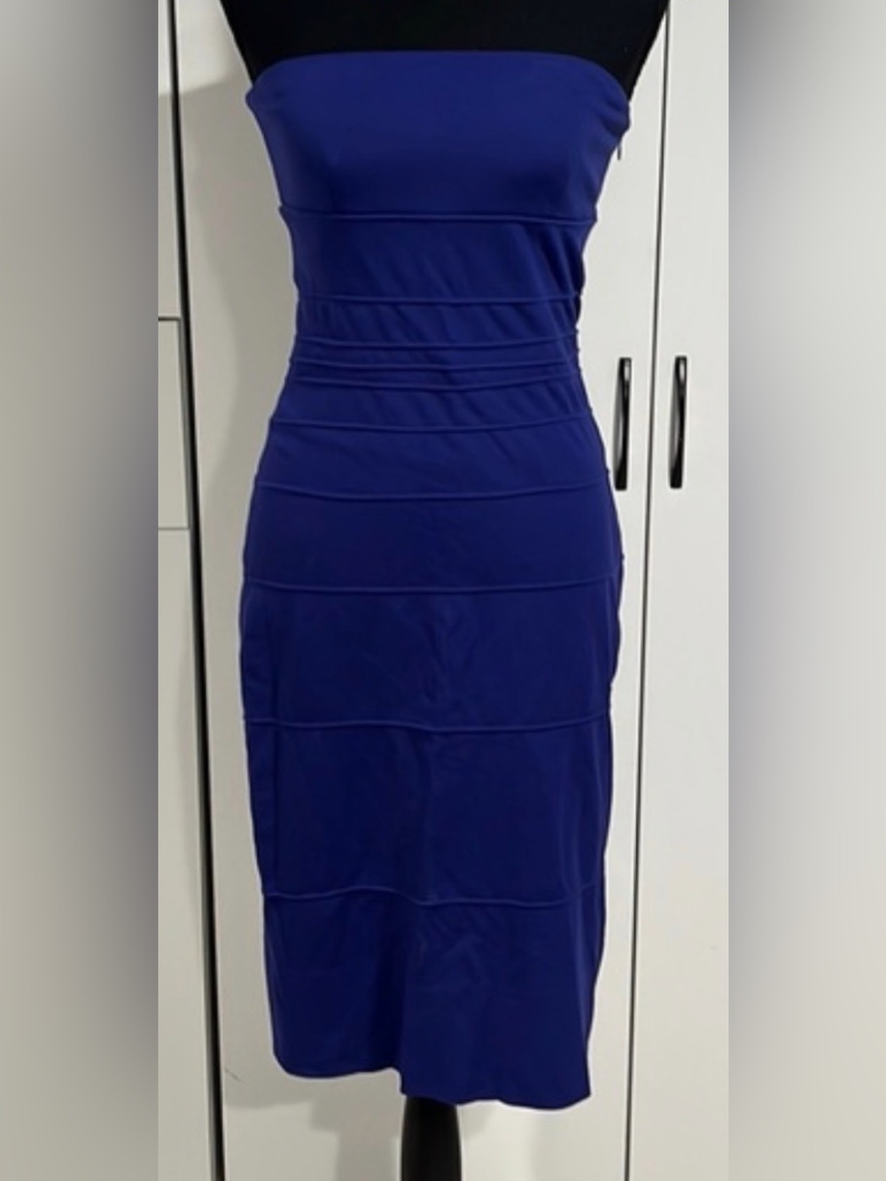 EUC Diane Von Furstenberg Strapless Midi Dress in Deep Blue